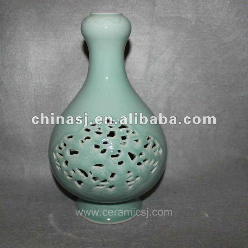hand made green ceramic Vase RYVE03