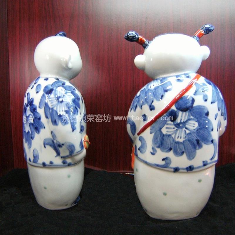 Fine porcelain figurines WRYEQ14