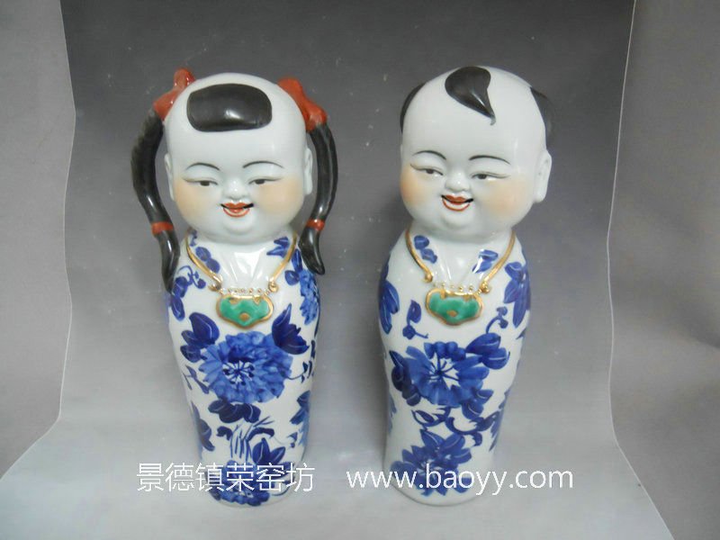Chinese boy and girl blue and white ceramic figurine WRYJM05