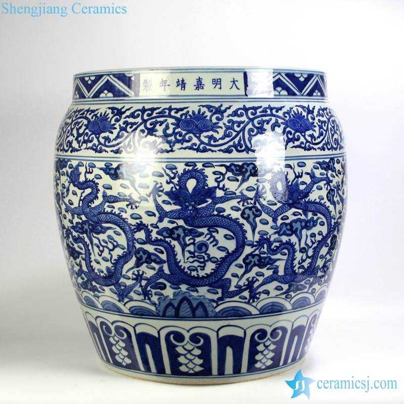 Ming dynasty dragon ceramic pot