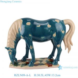 RZLN09-A-L Creative Blue White Horse Eat Weeds Pottery Horse Statues Vintage Home Decorative Horse Sculpture