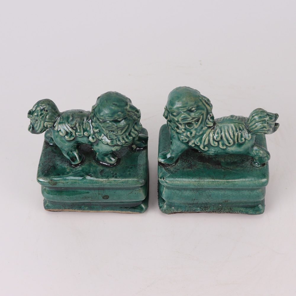 Jingdezhen Porcelain Home Decoration Green Poodle Ceramic Foo Dog Top View