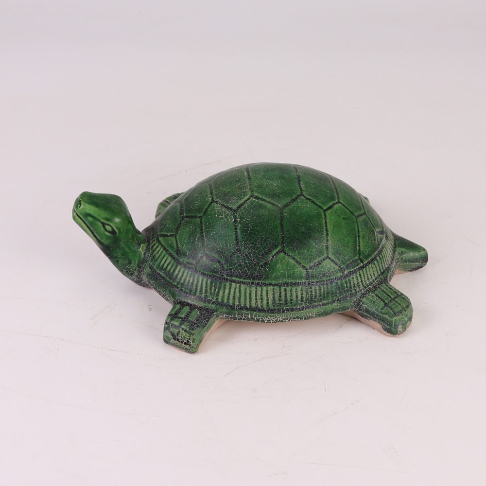 Jingdezhen porcelain home decoration small ornaments gifts ceramic turtle side view