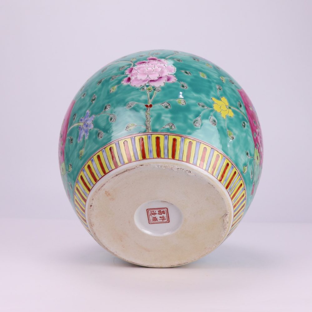 Bottom view of Jingdezhen green bottom phoenix peony porcelain round jar