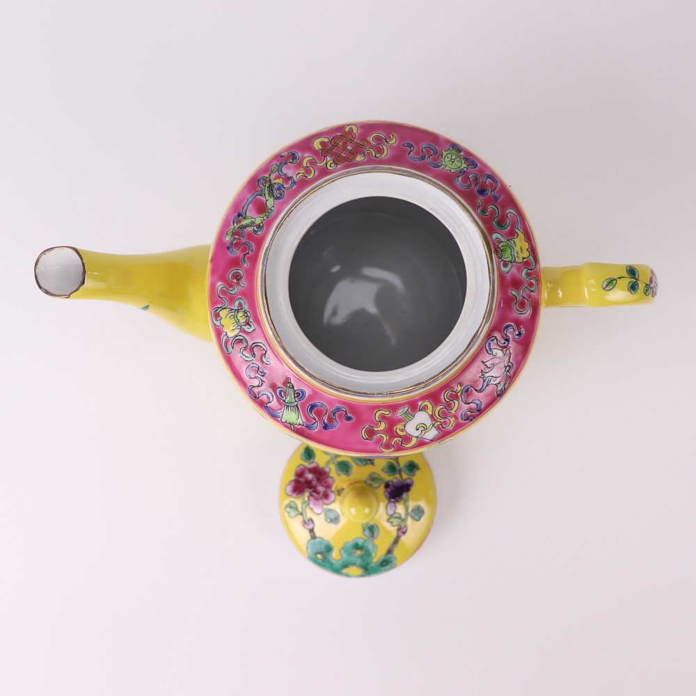 Jingdezhen Porcelain high quality pastel phoenix and peony pattern ceramic kettle interior view