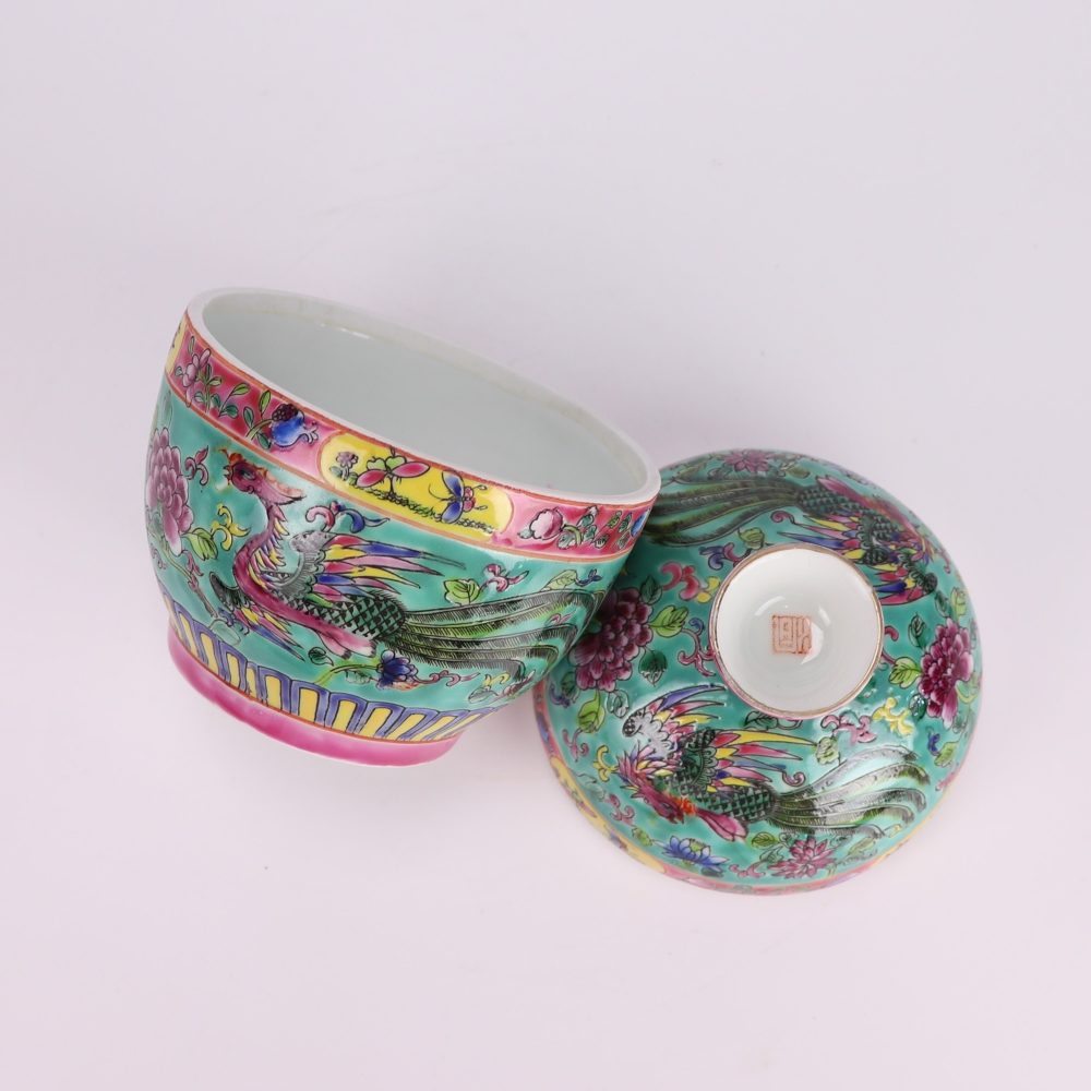 RZFA51-A-L Jingdezhen Peranakan Porcelain Chinese Pastel Home Decoration Storage Nonyan Ceramic Large Jar Side Picture