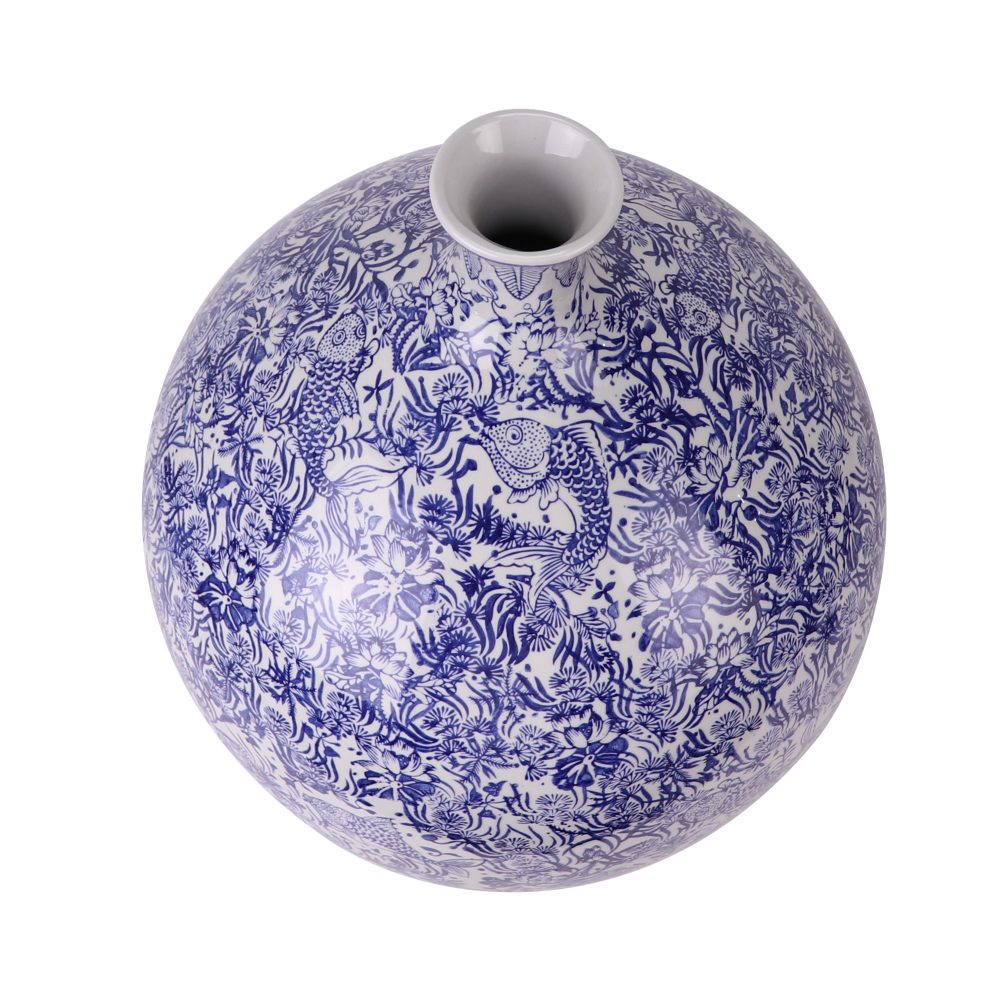 Jingdezhen porcelain blue and white fish and algae pattern ampulla pomegranate-shaped ceramic vase top view