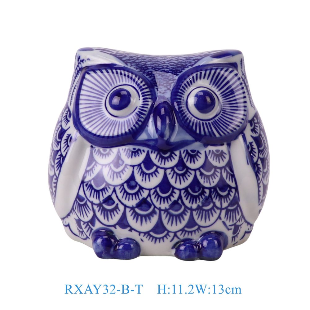 RXAY32-B-T Jingdezhen blue and white ceramic sculpture owl